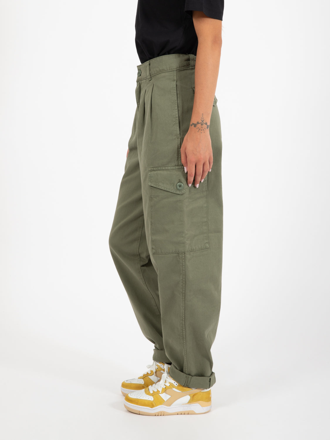W' collins pant dollar green garment dyed