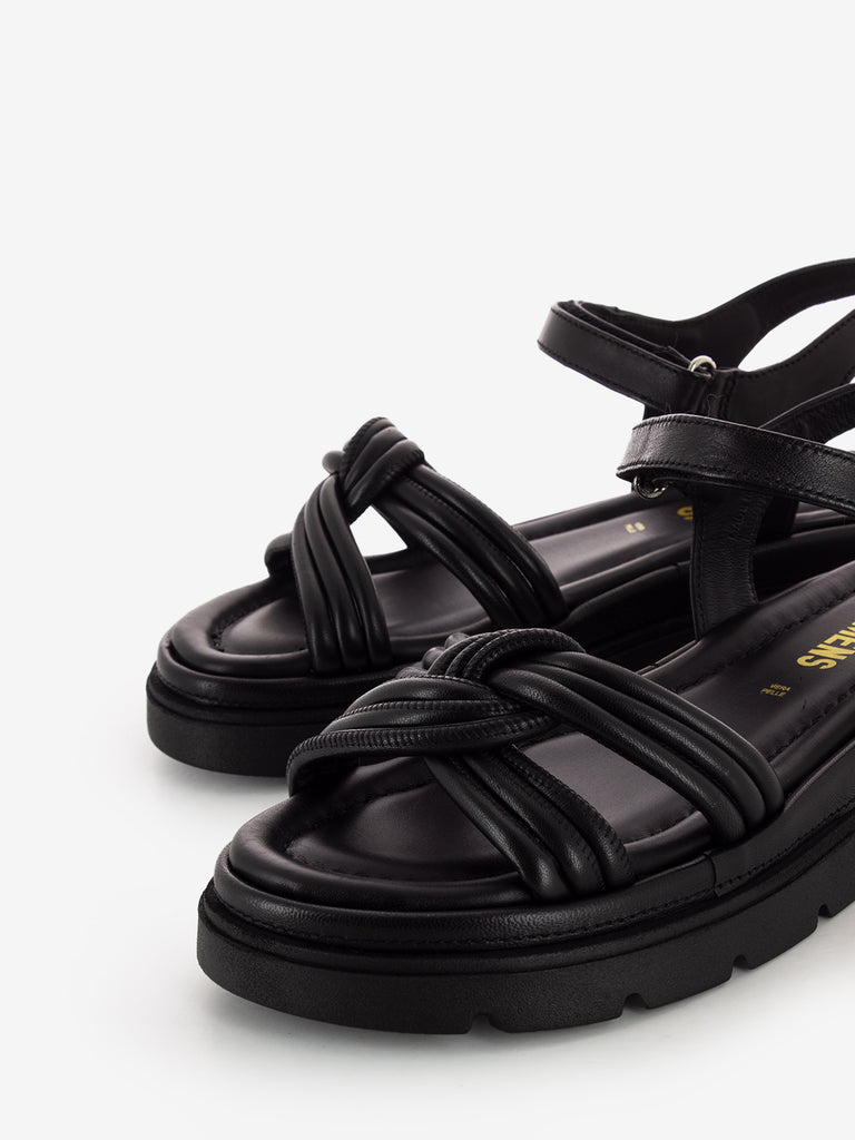 CARMENS - Sandali Thea Twist in pelle nero