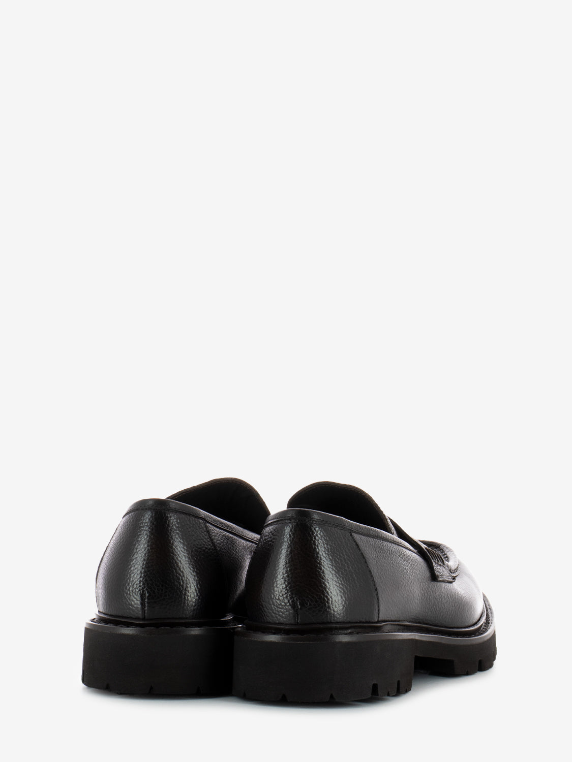 Moccasins in hammered leather dark brown
