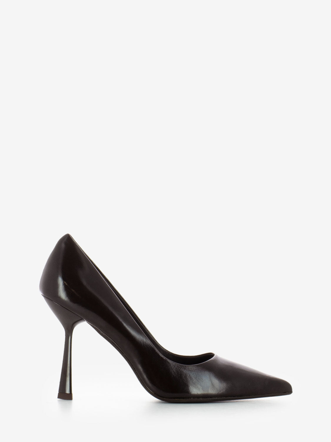 Dark brown leather décolleté