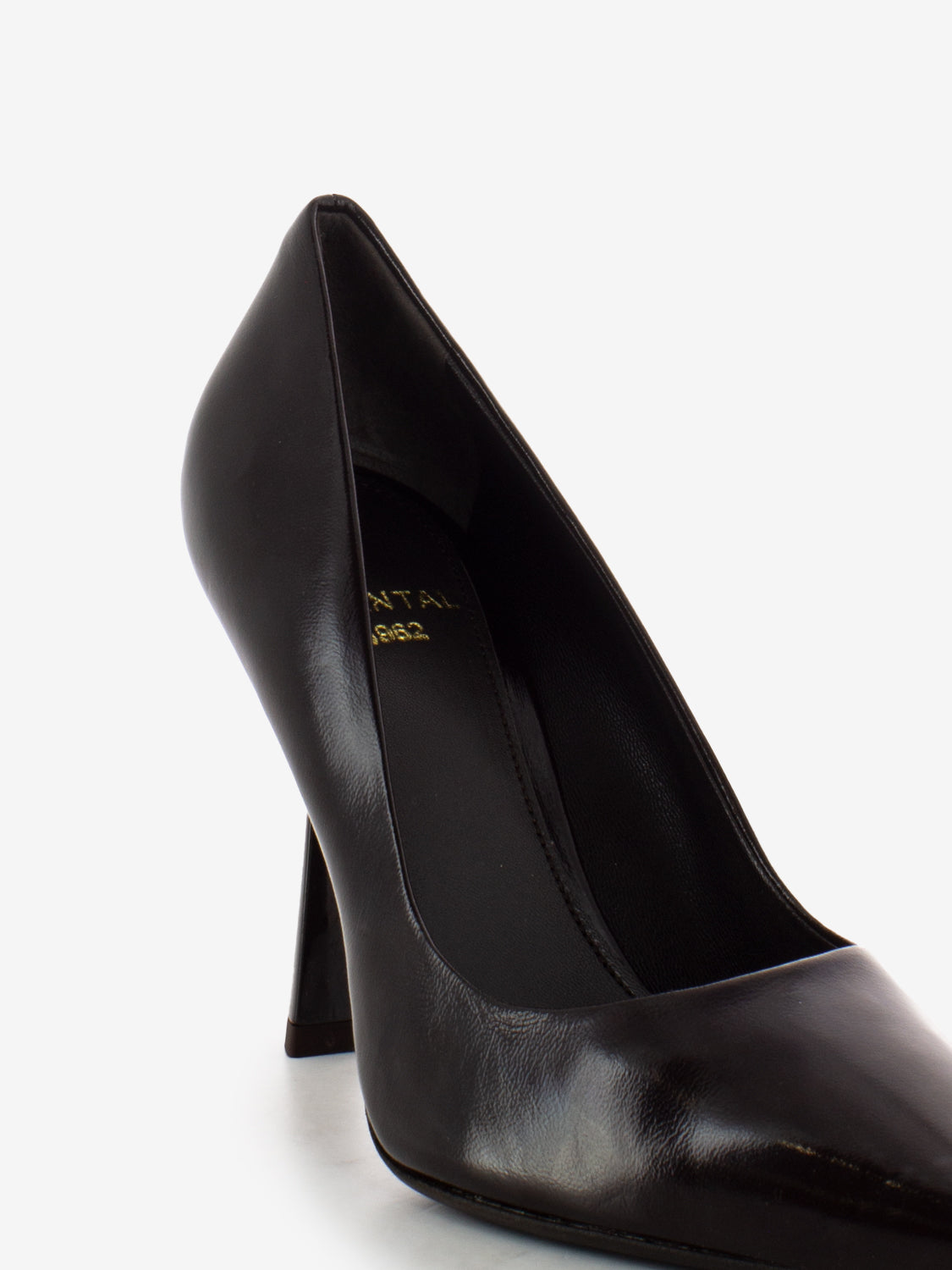 Dark brown leather décolleté