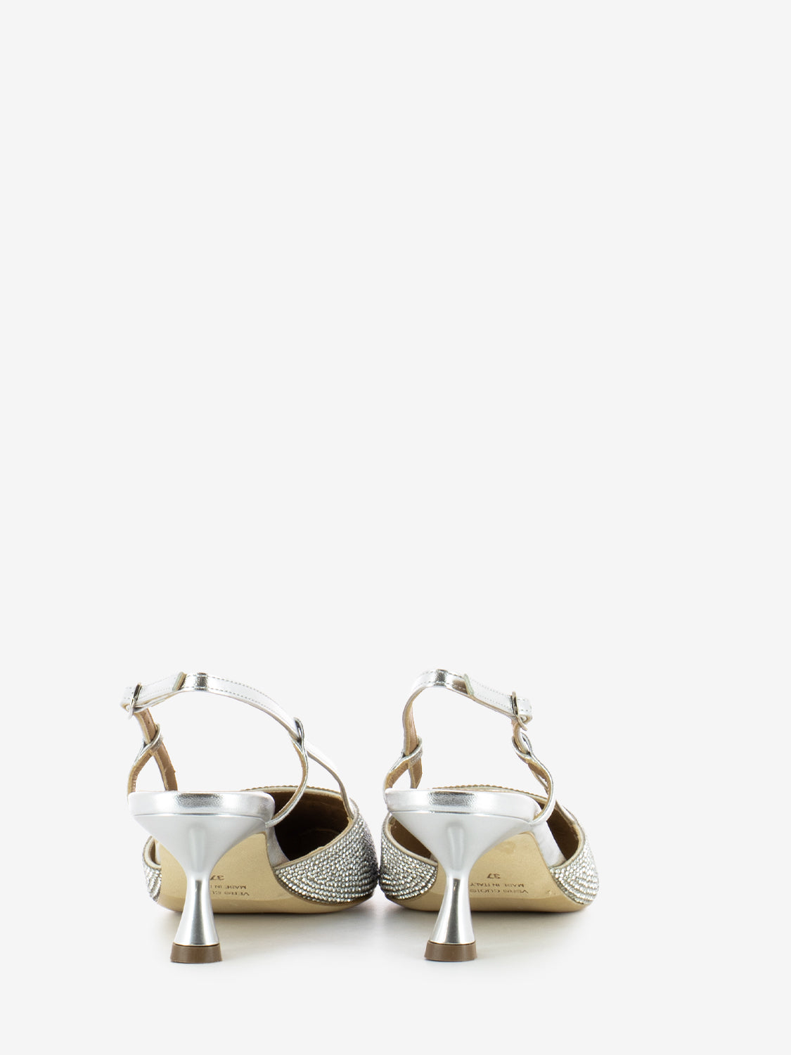 Chanel in pelle argento ghiaccio