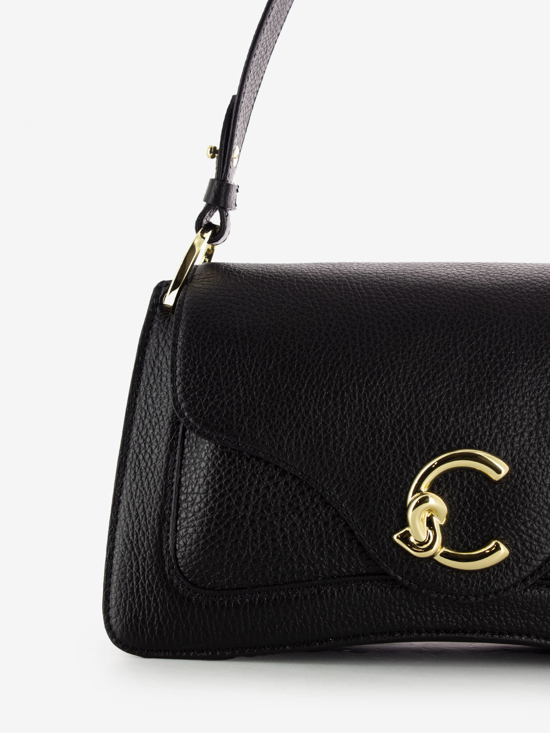 Borsa a spalla in pelle martellata nera