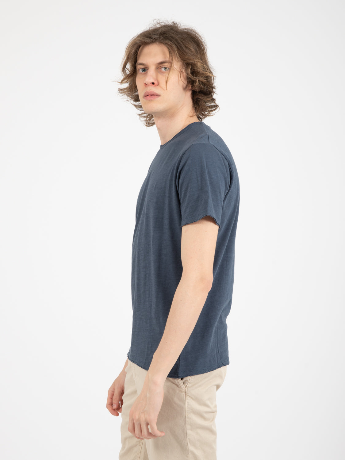 T-shirt fiammata taglio vivo denim