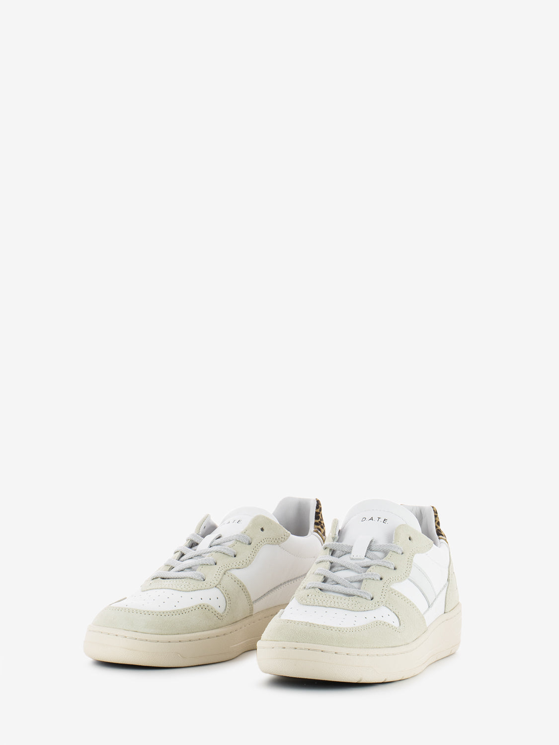 Court 2.0 colored white /beige