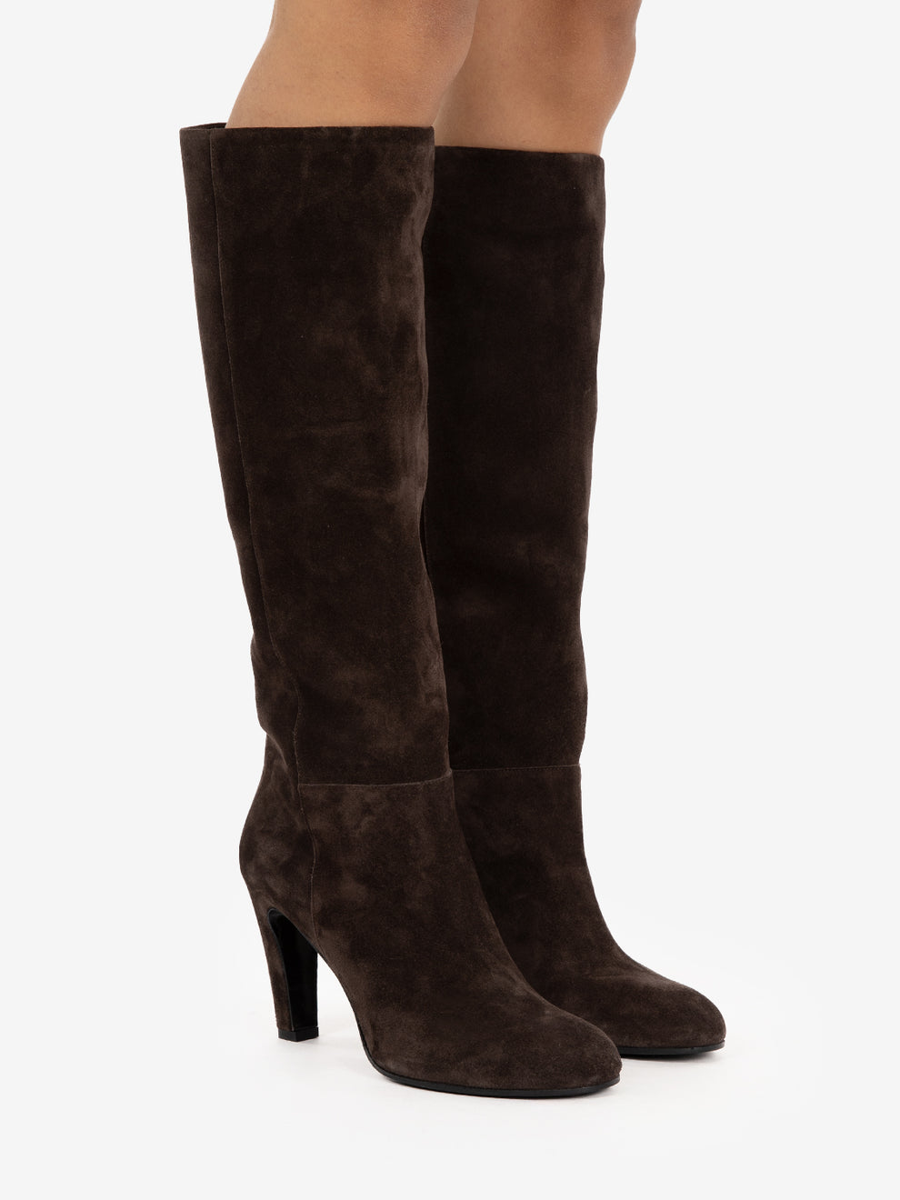 High suede boots in pepper