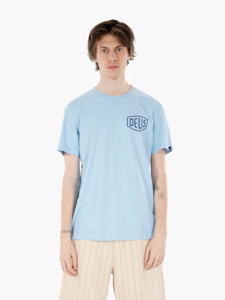 DEUS - T-shirt Biarritz address sky blue