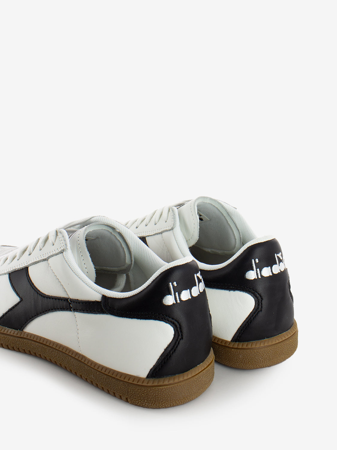 White/Black Trainer Sneaker