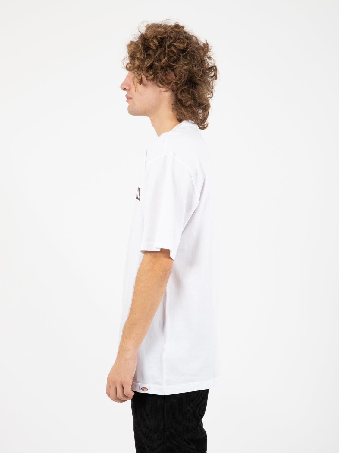 Aitkin white / fired brick t-shirt