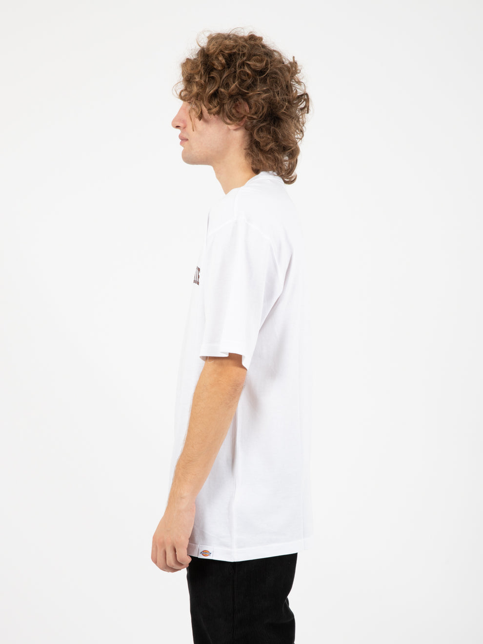 Aitkin white / fired brick t-shirt