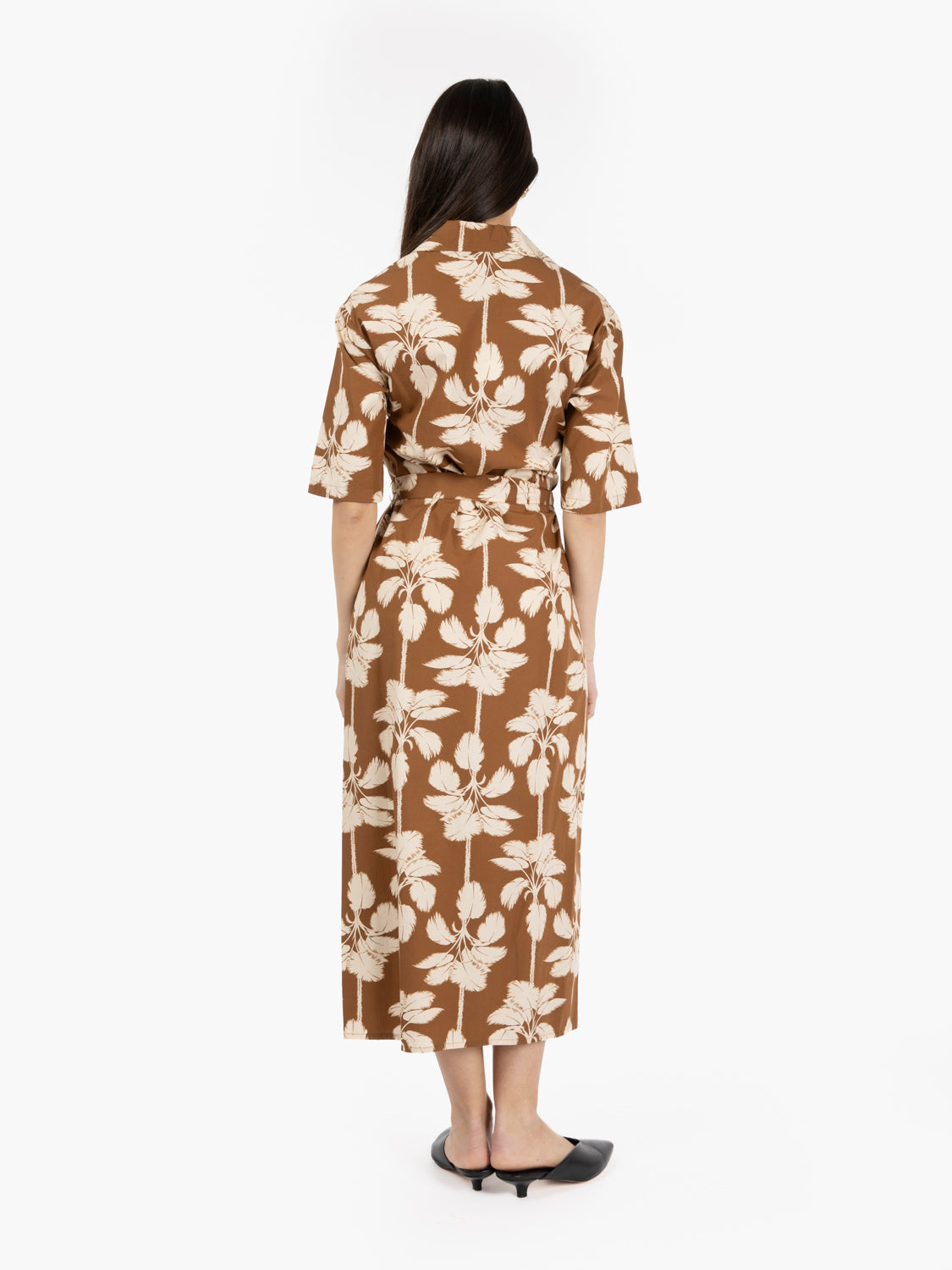 Abito midi stampa all-over caramello
