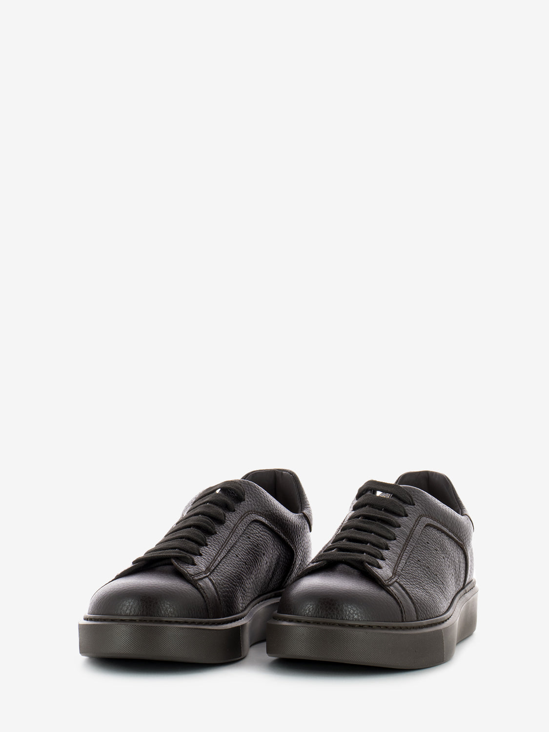Ebony leather sneakers