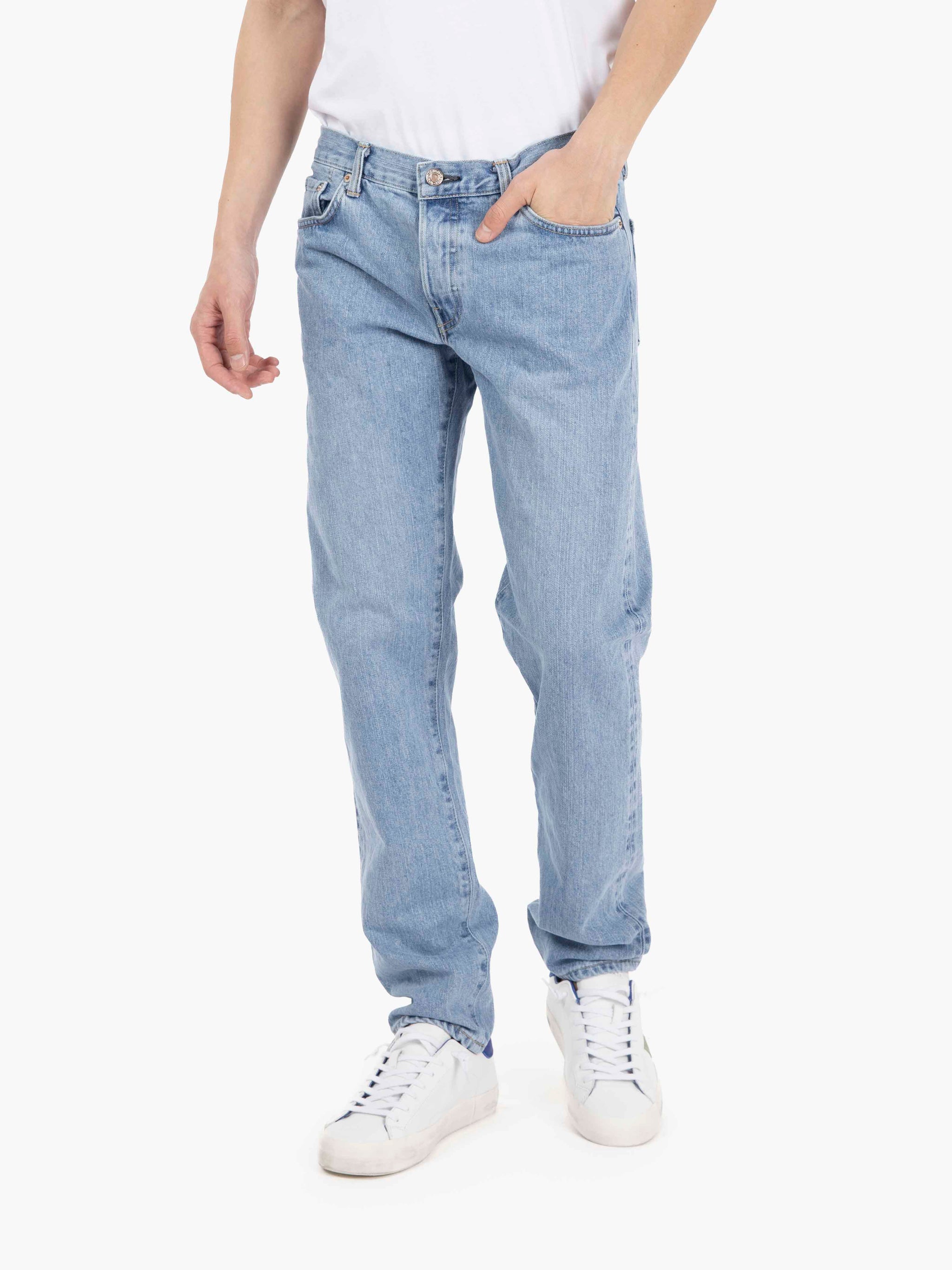 Jeans tapered light used blue light used