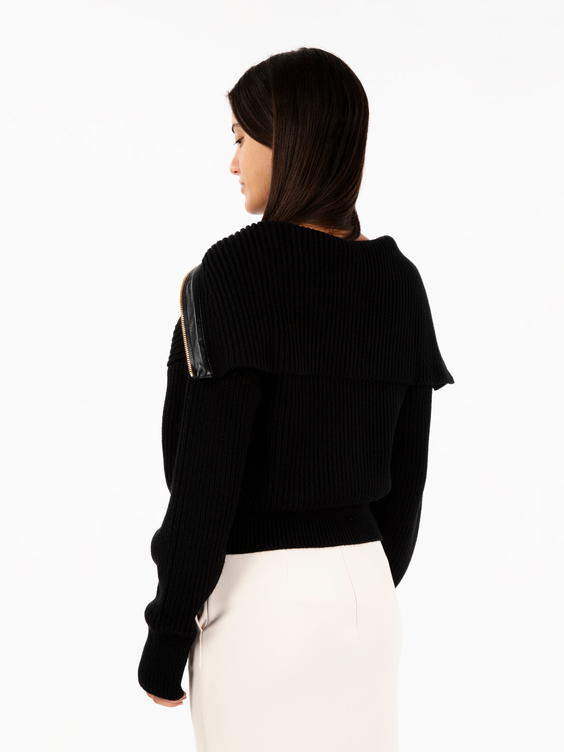 Cardigan in lana costa inglese con maxi zip nero