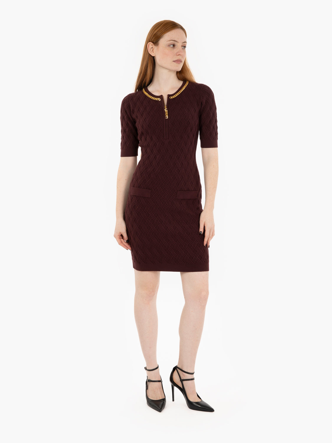 Mini abito in maglia a rombi merlot