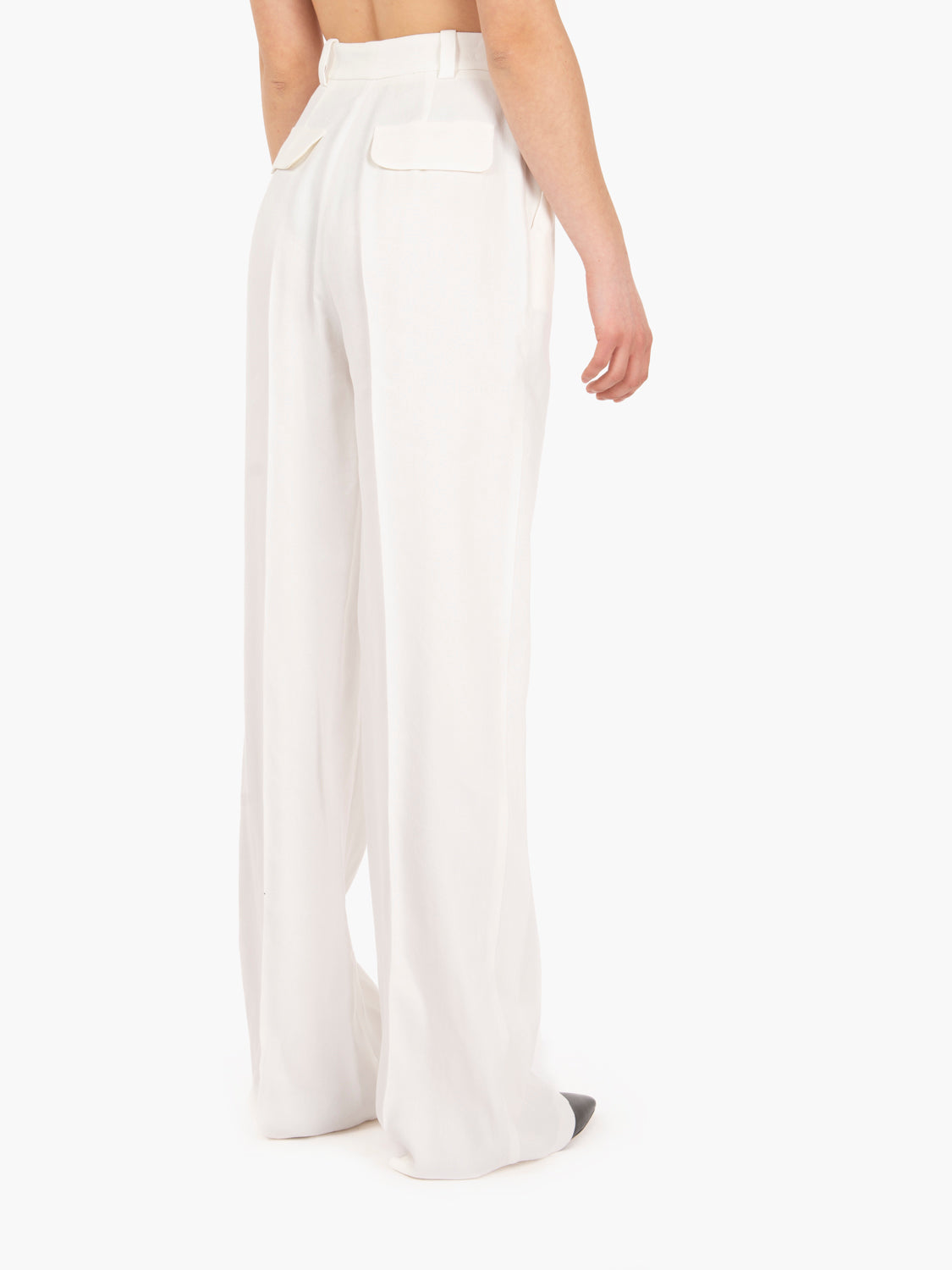 Pantaloni in gabardina con pinces avorio