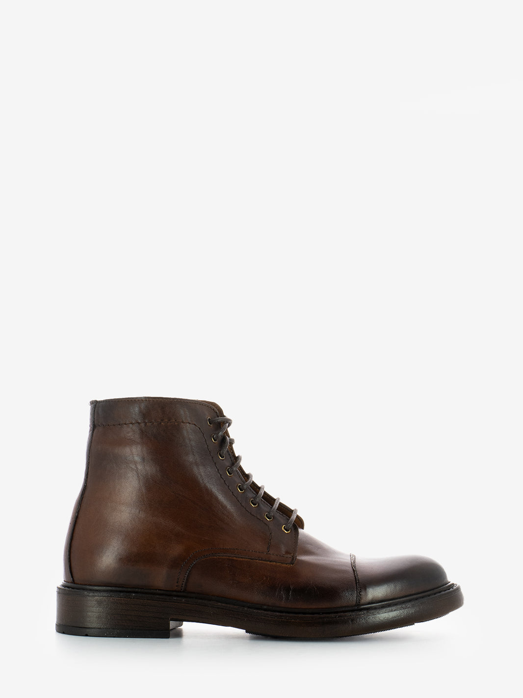 Brown leather polish