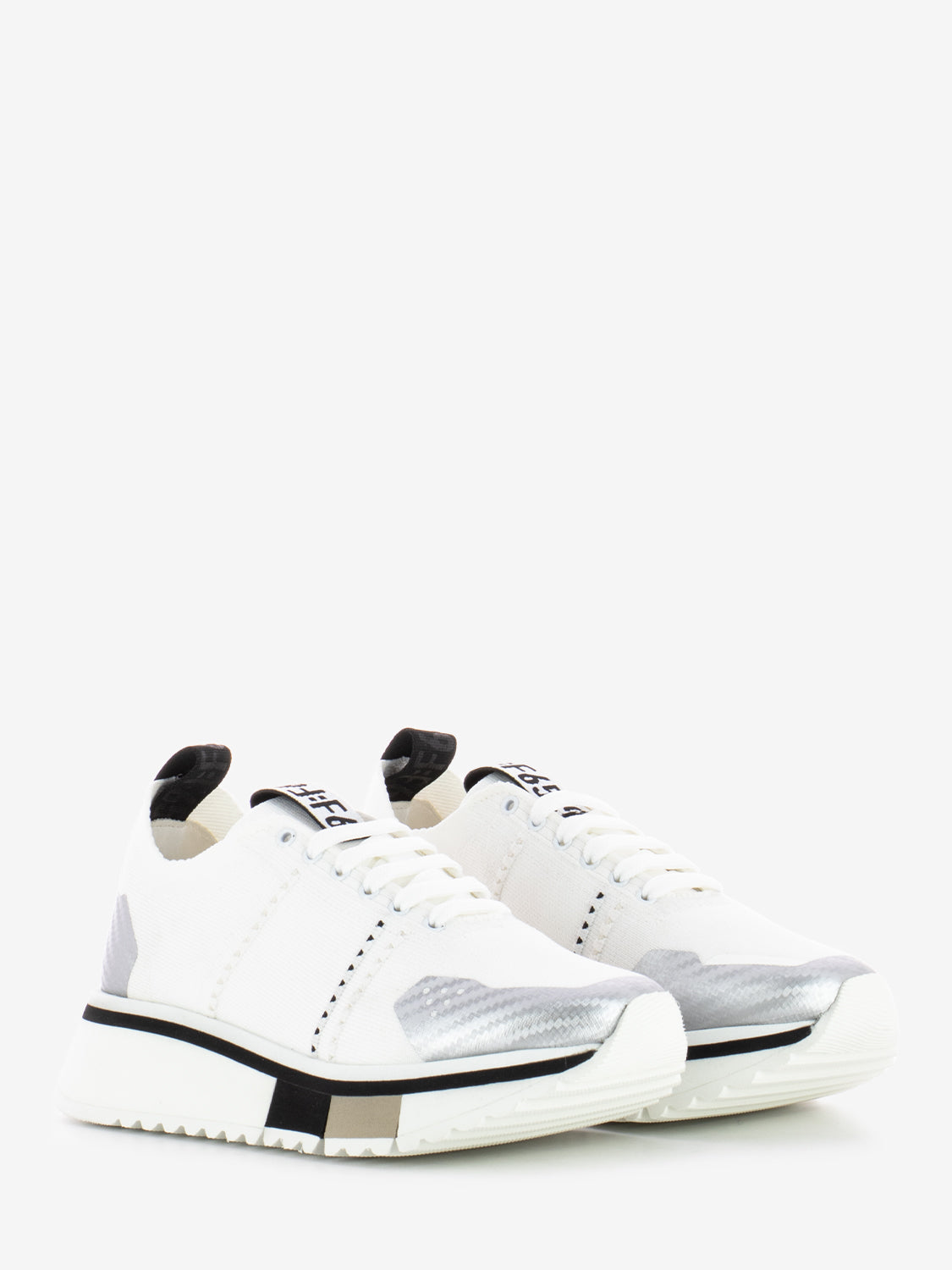 F65 knit white / silver sneakers