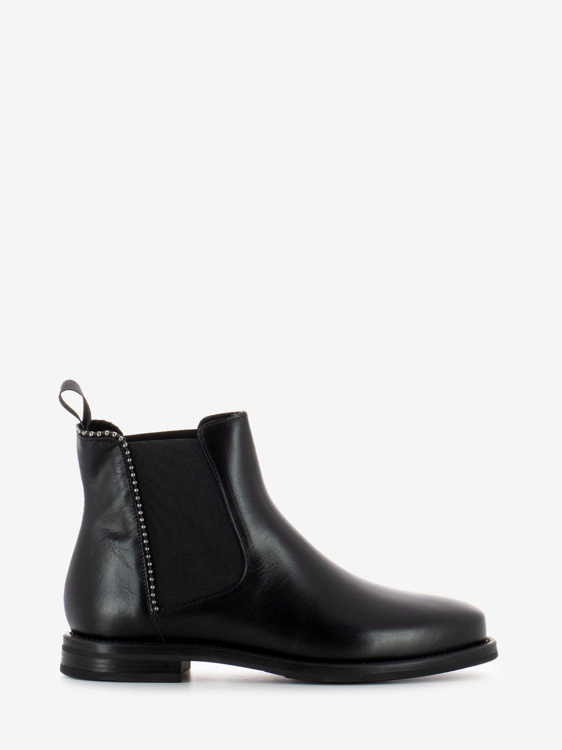 Beatles Silk with black studs