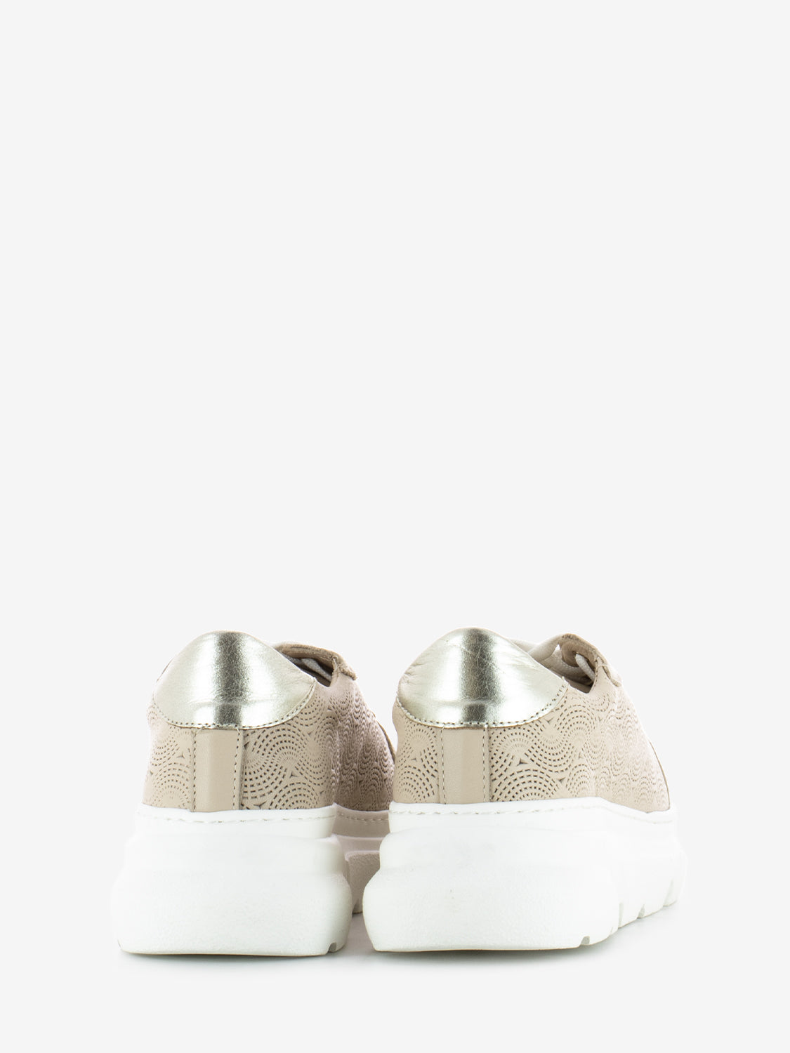 Sneakers traforata in pelle milk