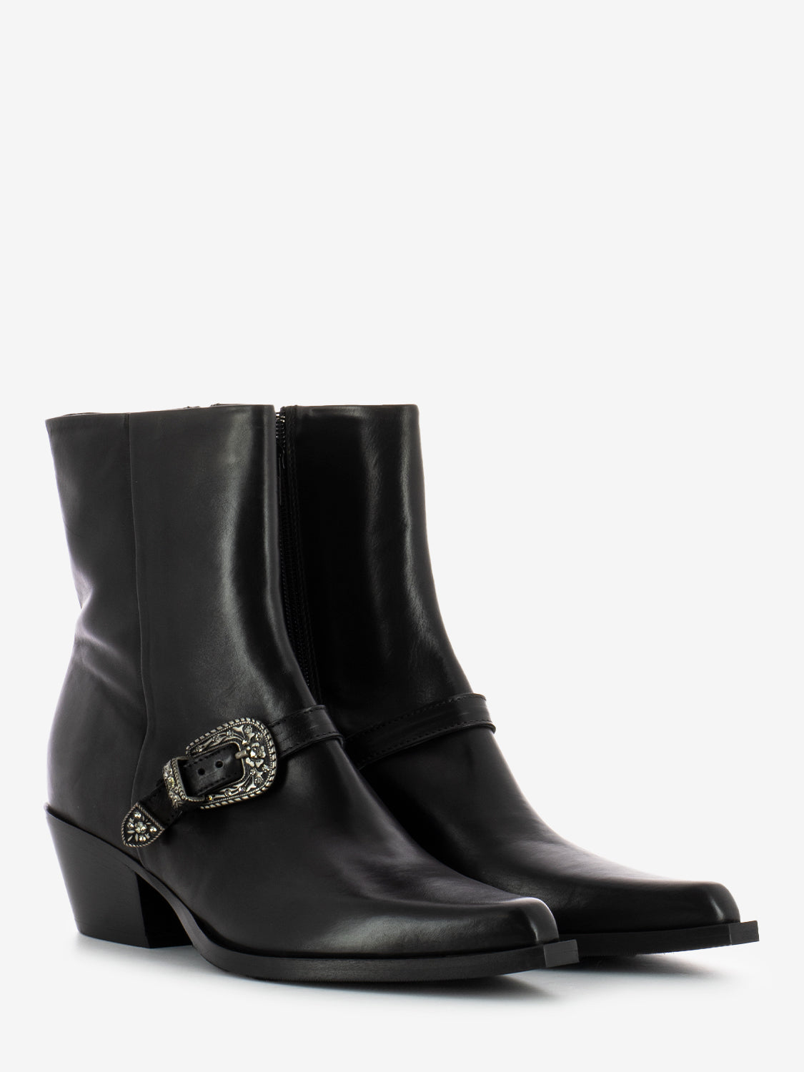 Black jewel buckle cowboy boots