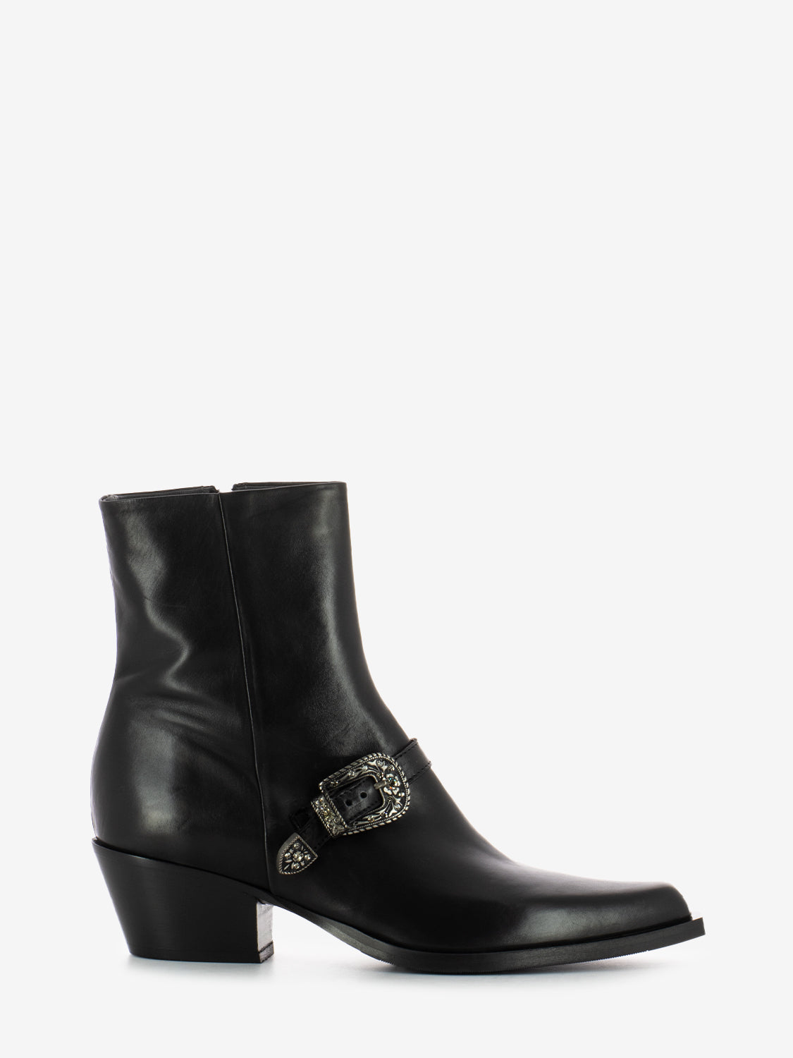 Black jewel buckle cowboy boots