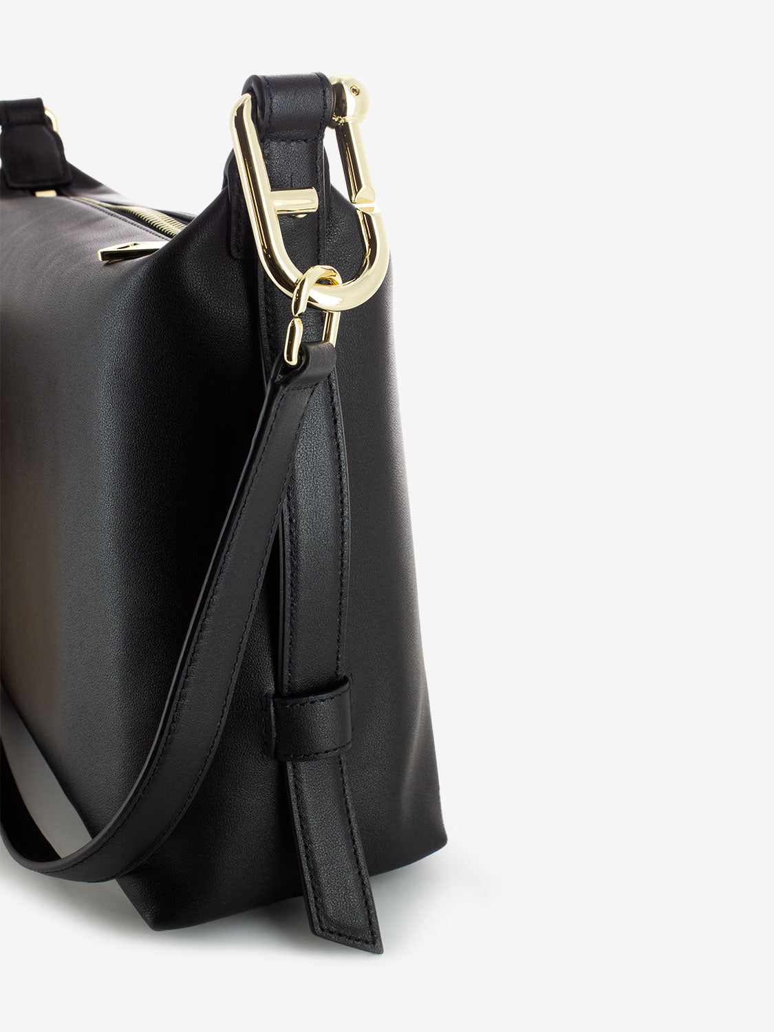Tonie M black hobo
