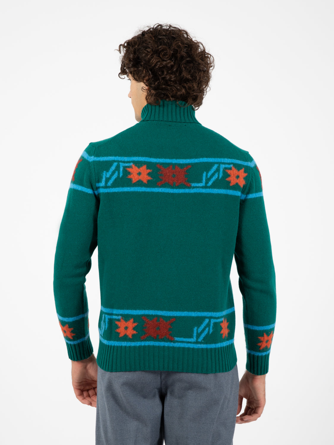 Maglione dolcevita con ricami verde