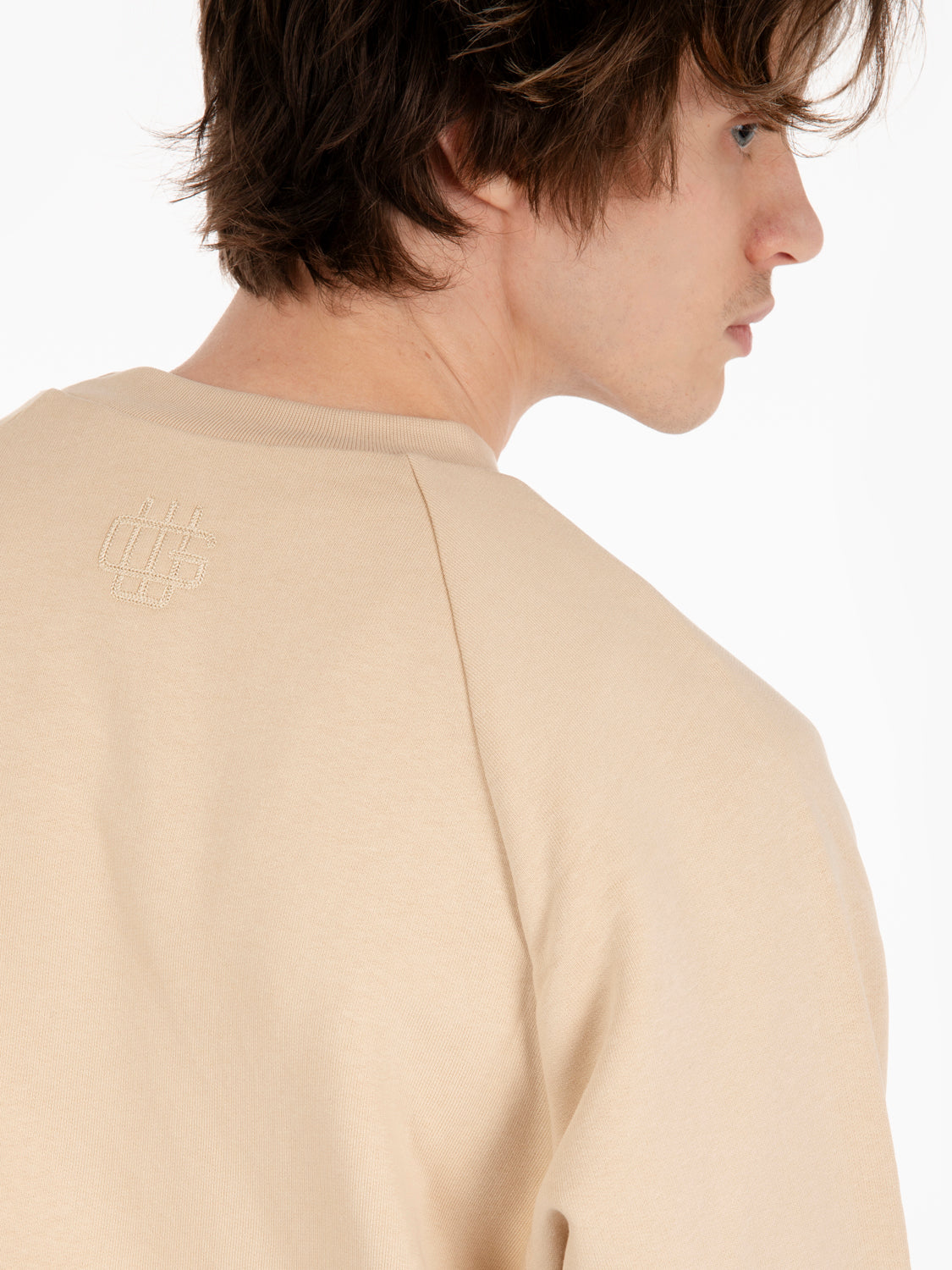 Double layer crewneck double embroidery sabbia
