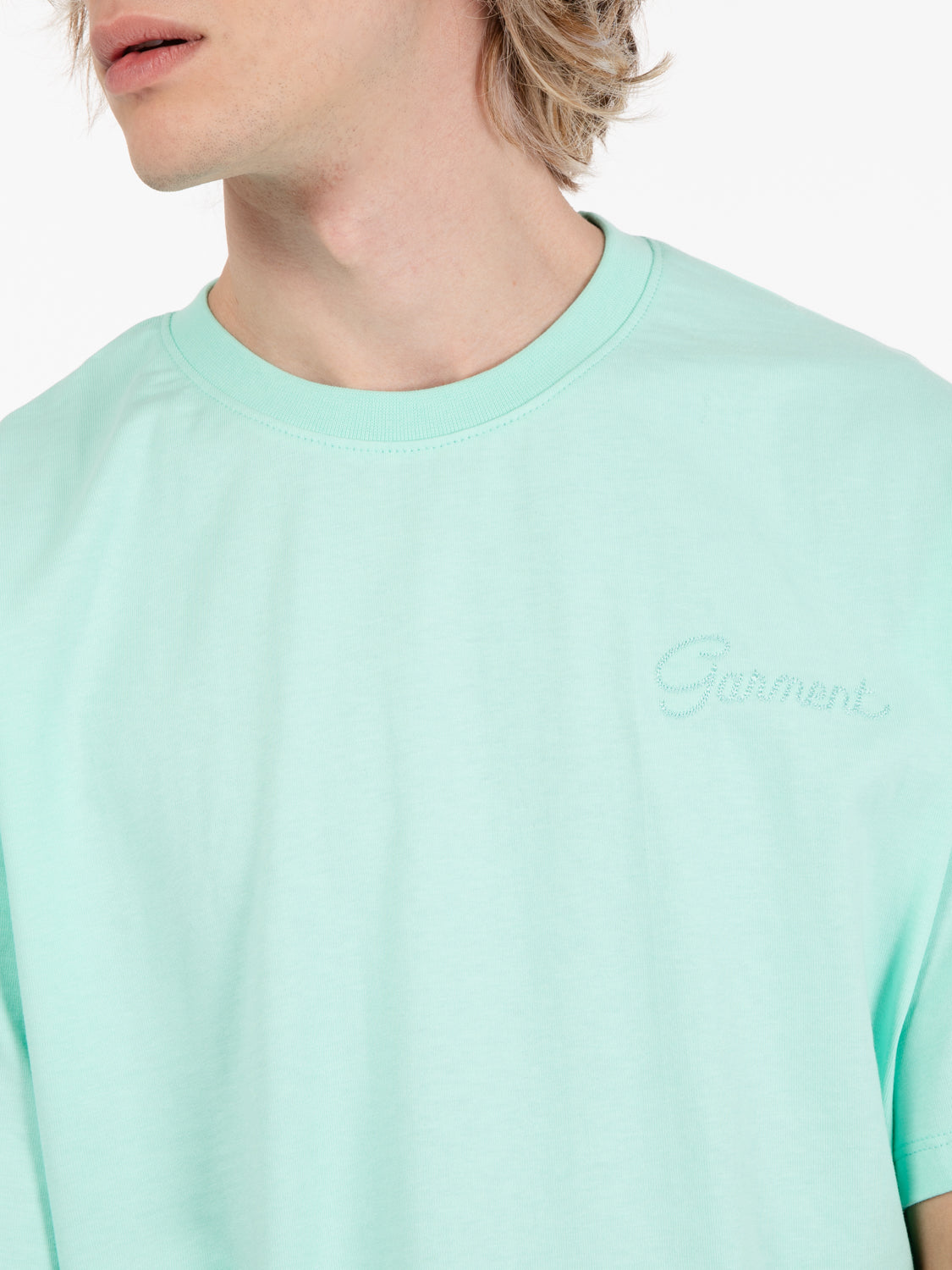 Embroidered basic tee viridian green