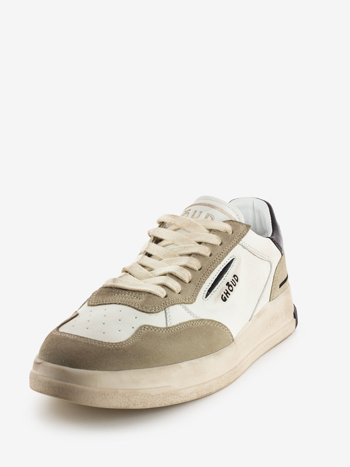 Tweener brushed leather beige toffee sneakers