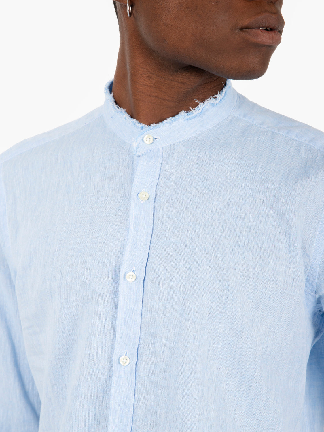 Camicia in cotone e lino sfrangiata azzurra