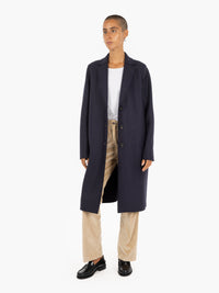 Pressed wool navy egg-shaped coat