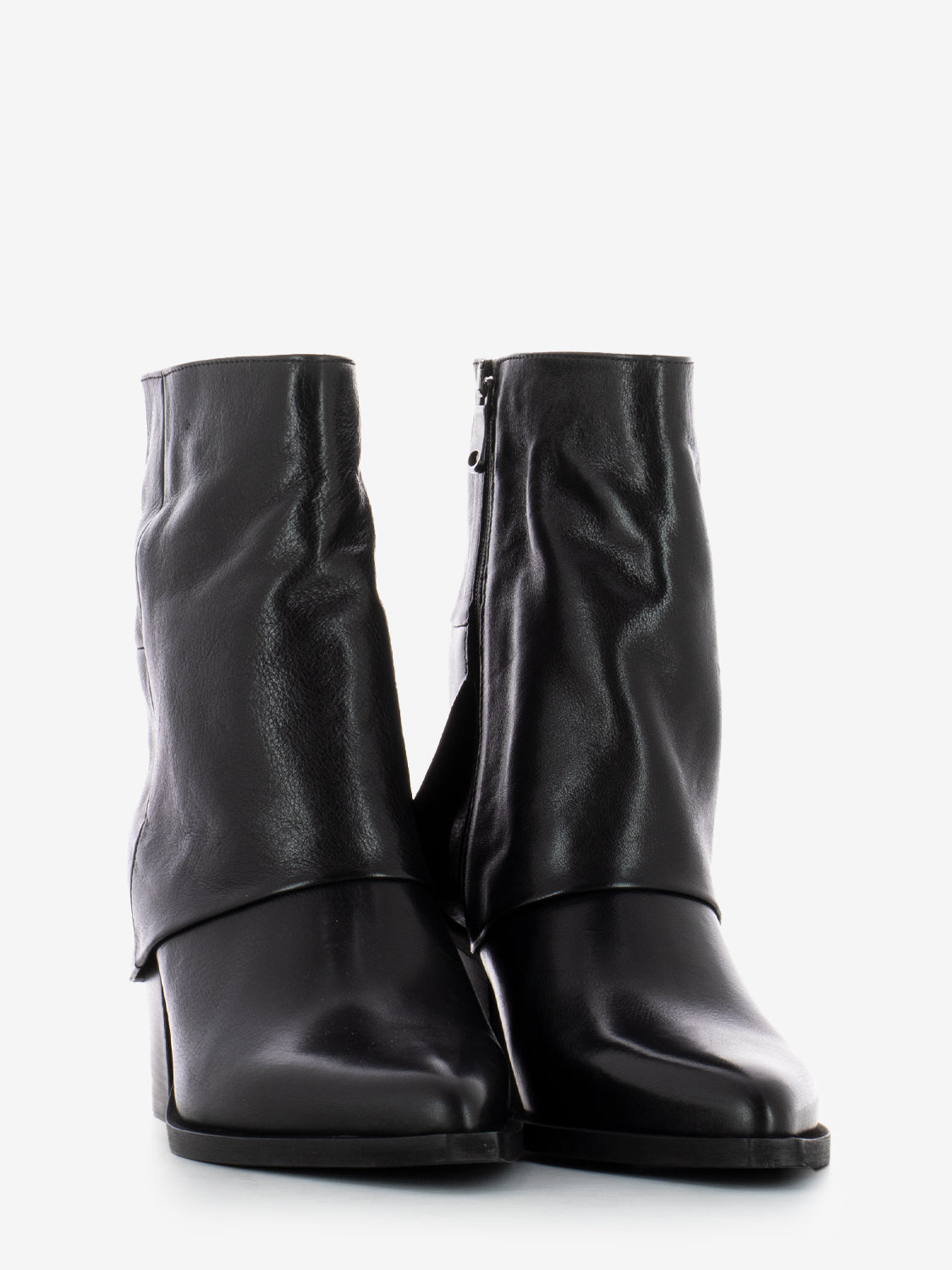 Tronchetto Dalila in pelle nero
