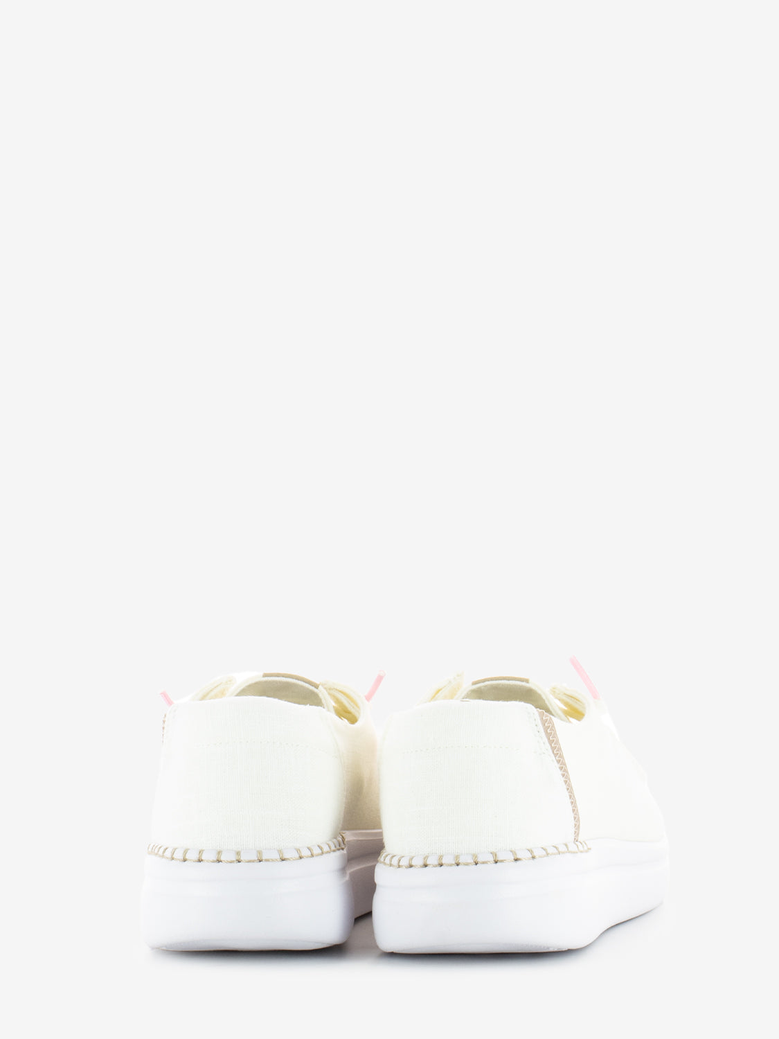 Wendy rise W spark white