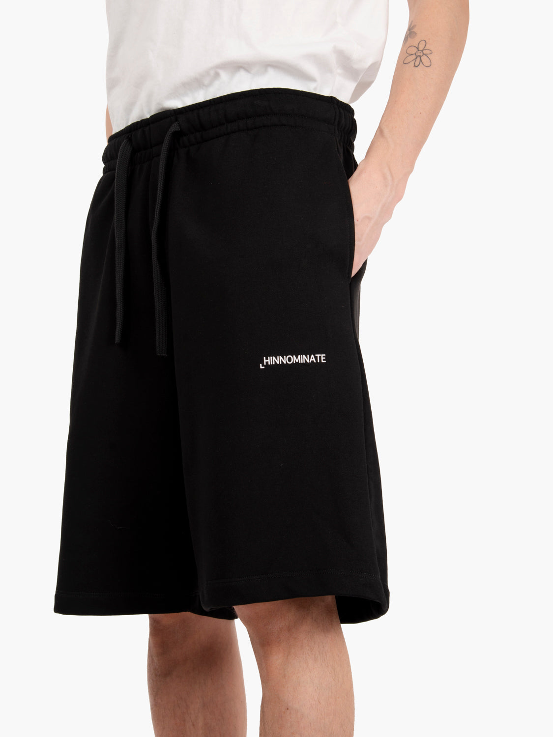 Black fleece Bermuda shorts