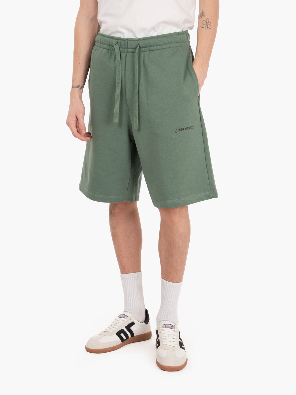 Moss green fleece Bermuda shorts