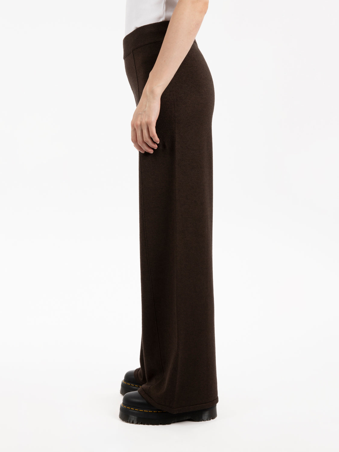 Pantaloni palazzo in maglia marrone