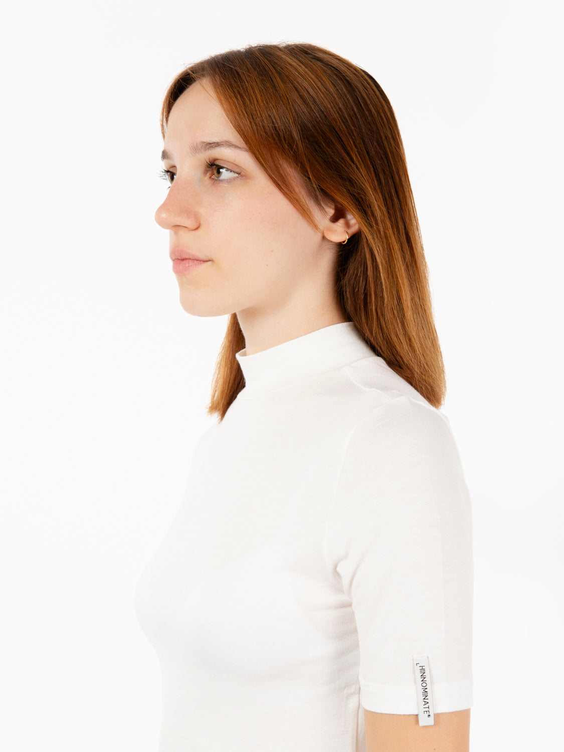T-shirt crop con collo a lupetto bianca