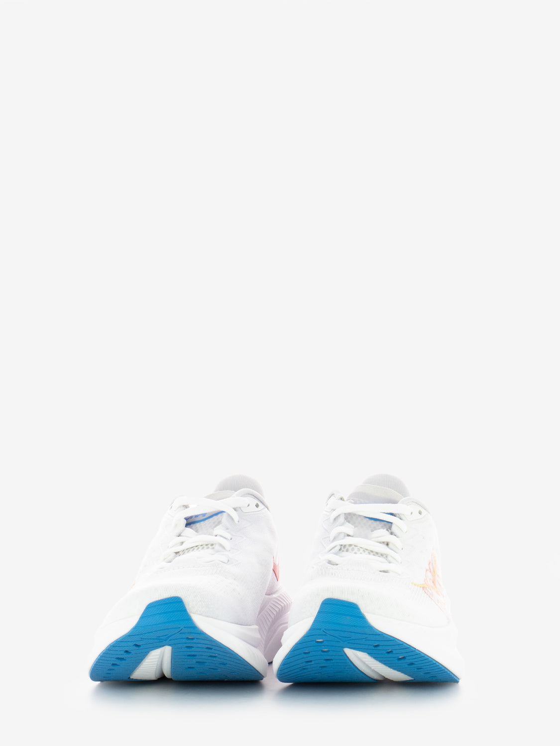 W Mach 6 white / nimbus cloud