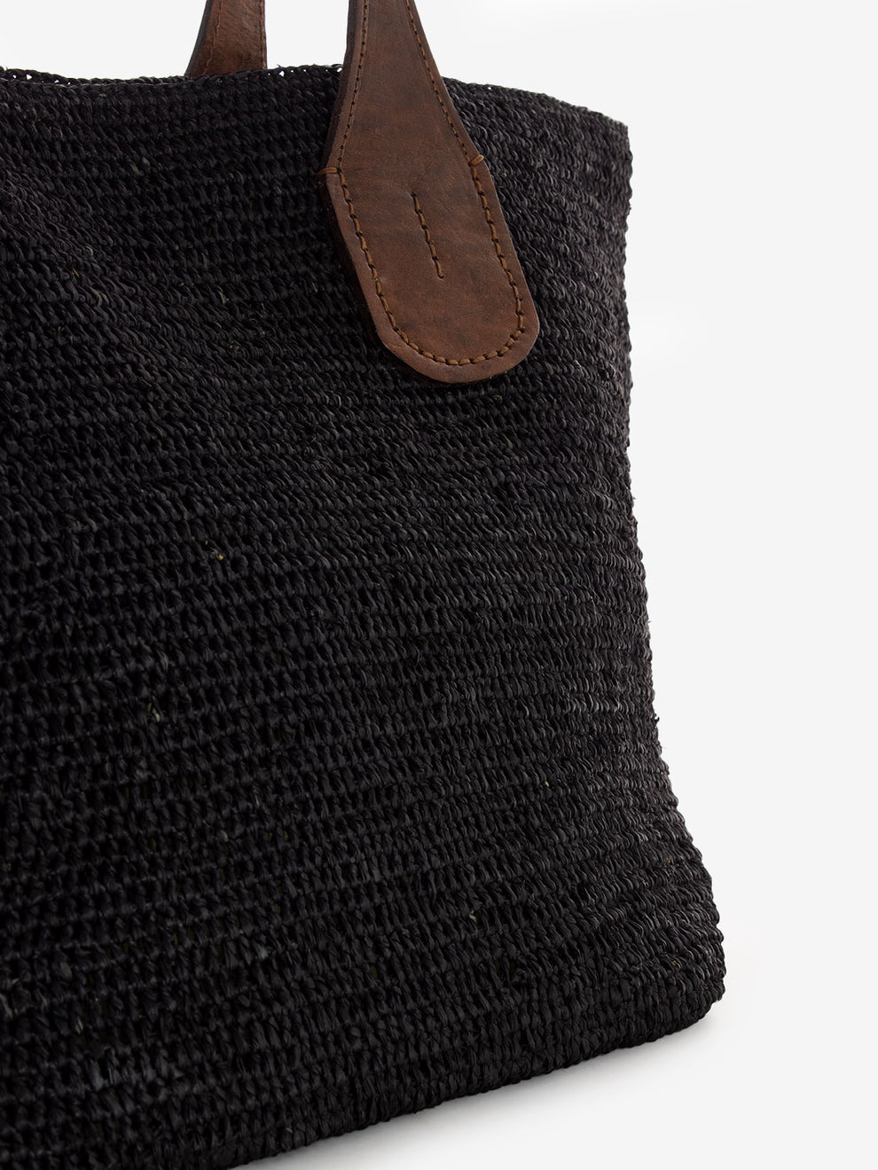 Tokyo II black raffia bag