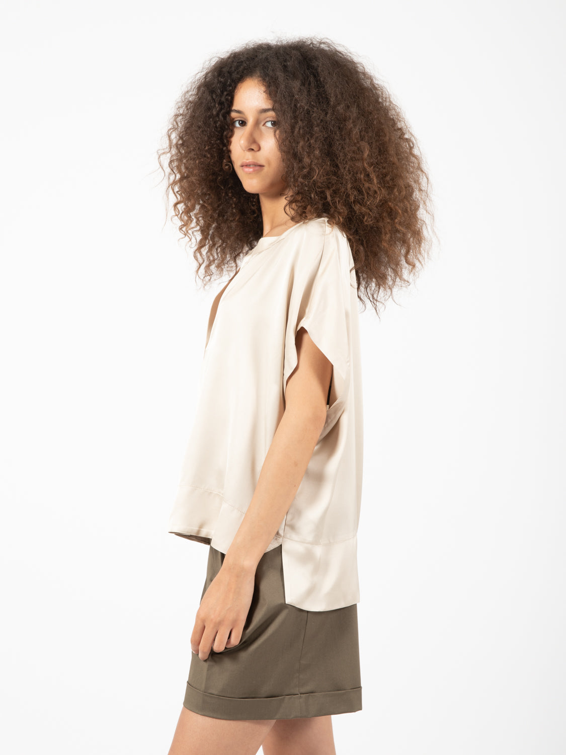 Blusa viscosa scollo a V crema
