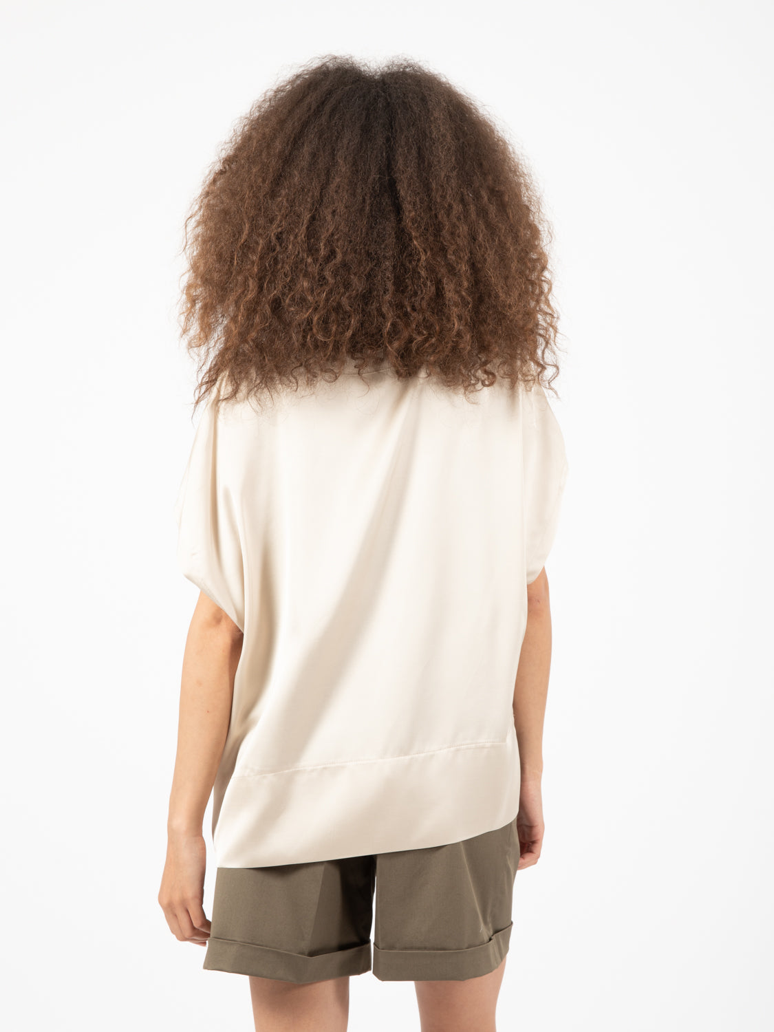 Blusa viscosa scollo a V crema