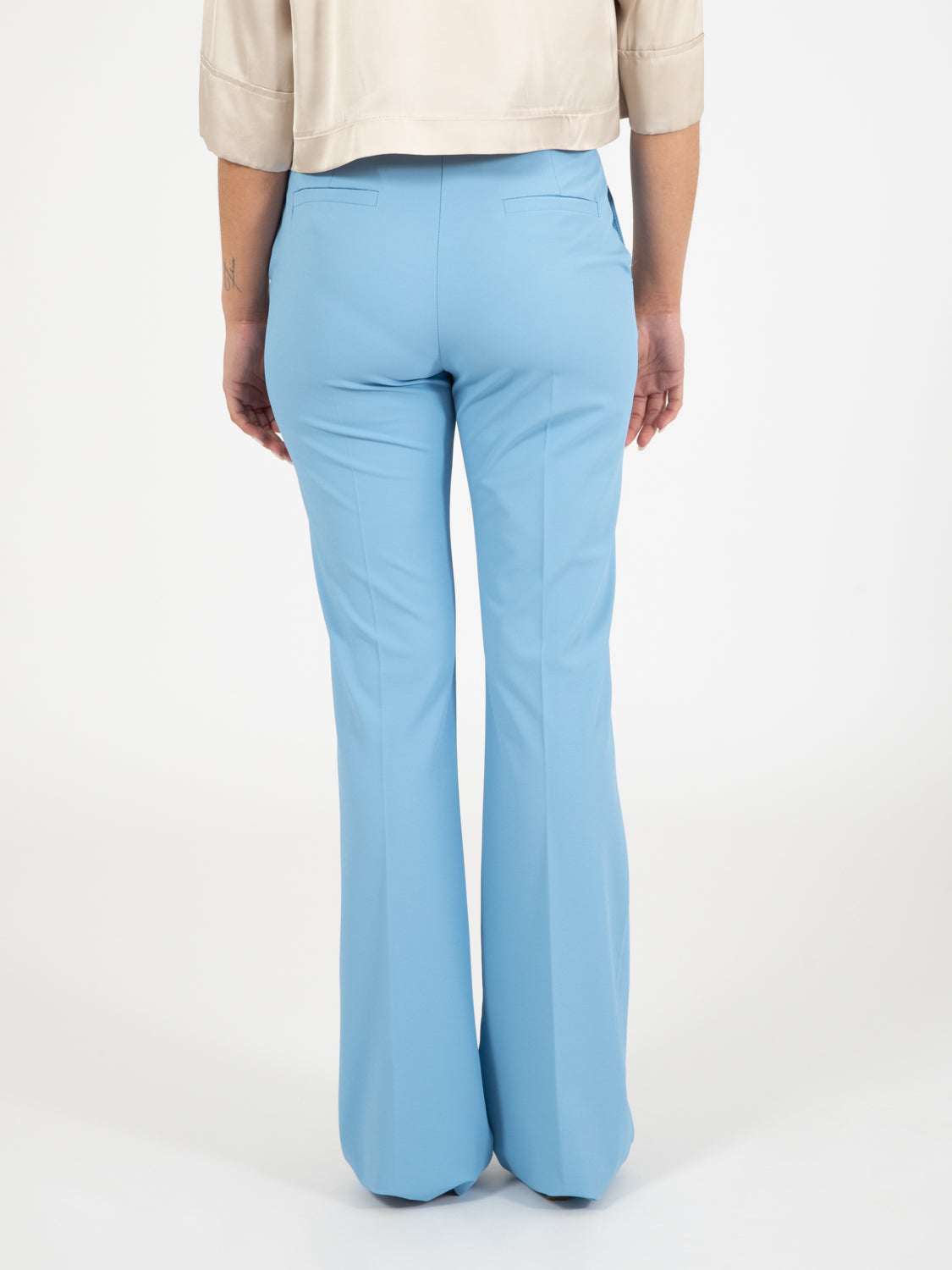 Pantalone a zampa cielo