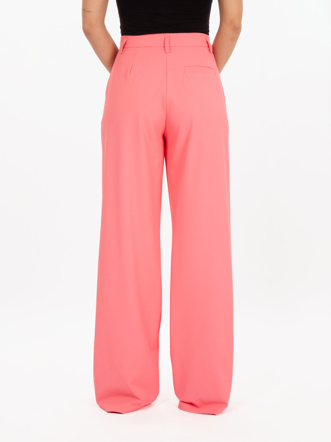 Wide trousers with coral pleats