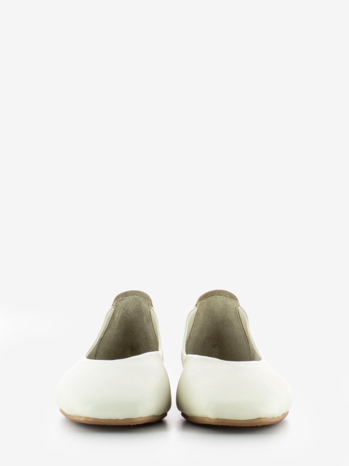 Square toe ballerina in cream leather