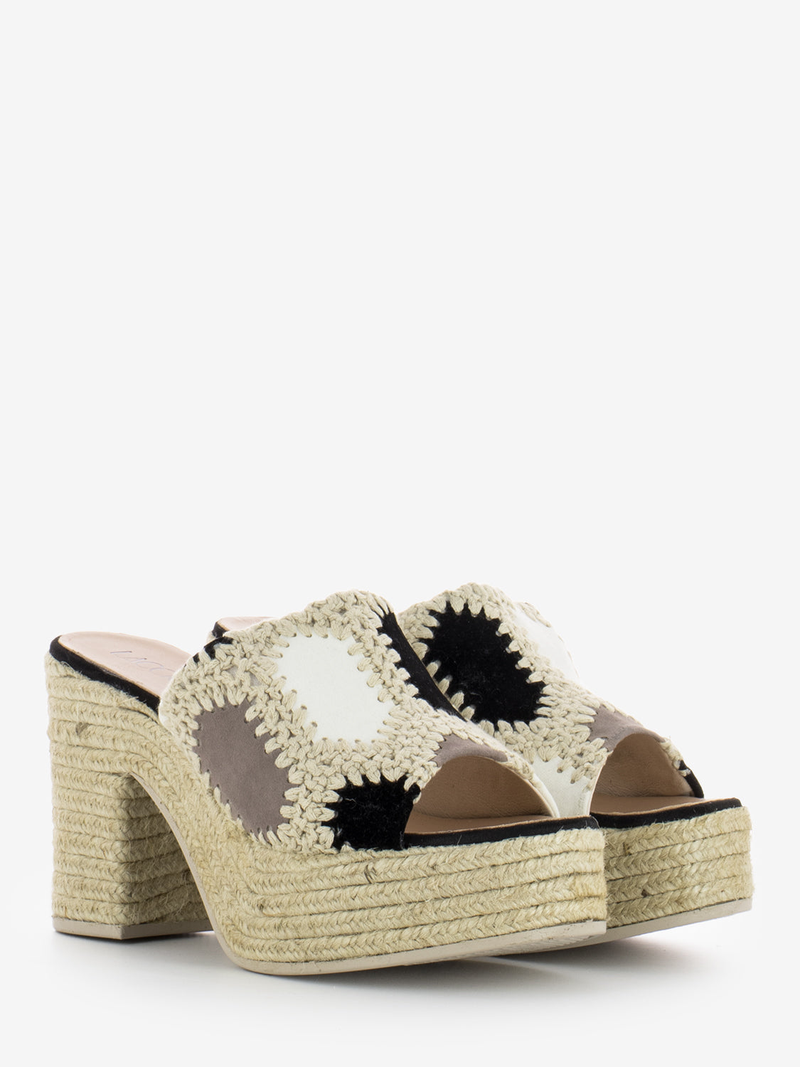 White / black Country Patch slipper