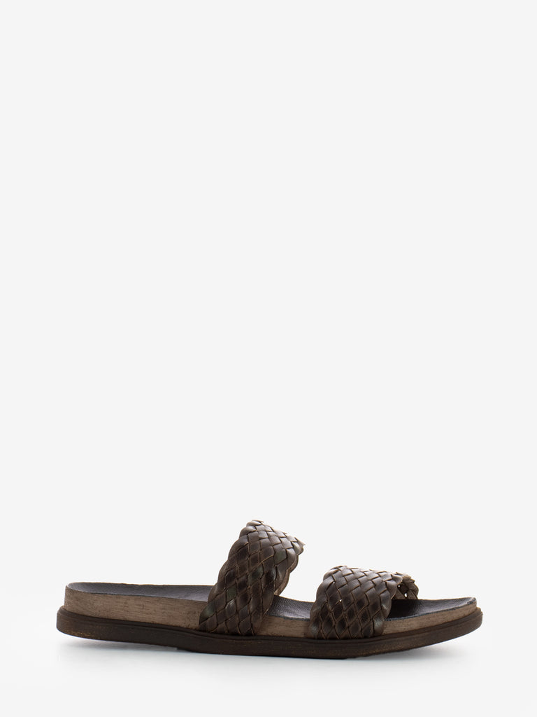 IL LACCIO - Ciabatta in pelle intrecciata marrone