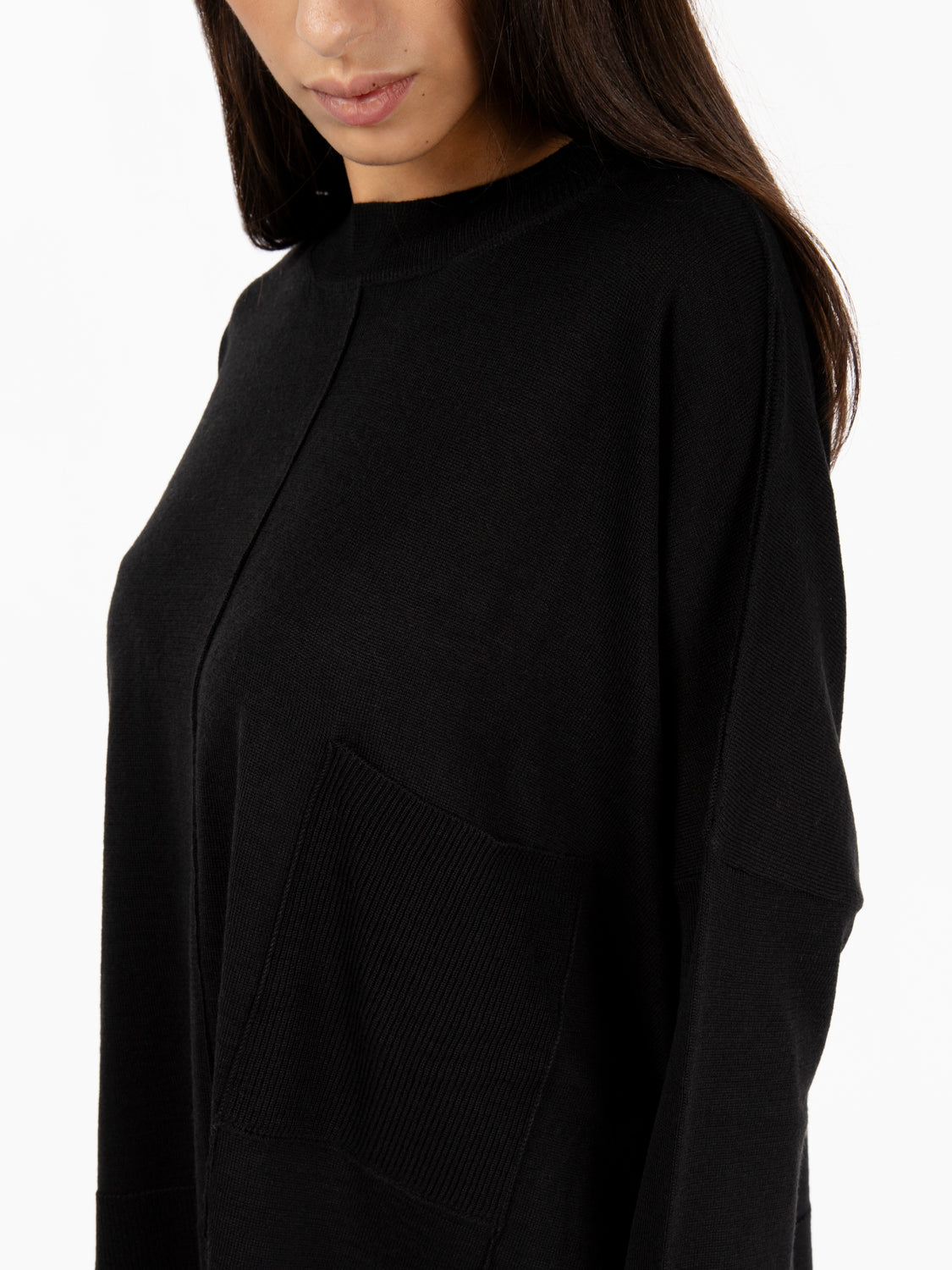 Maglia a scatola con tasca nera