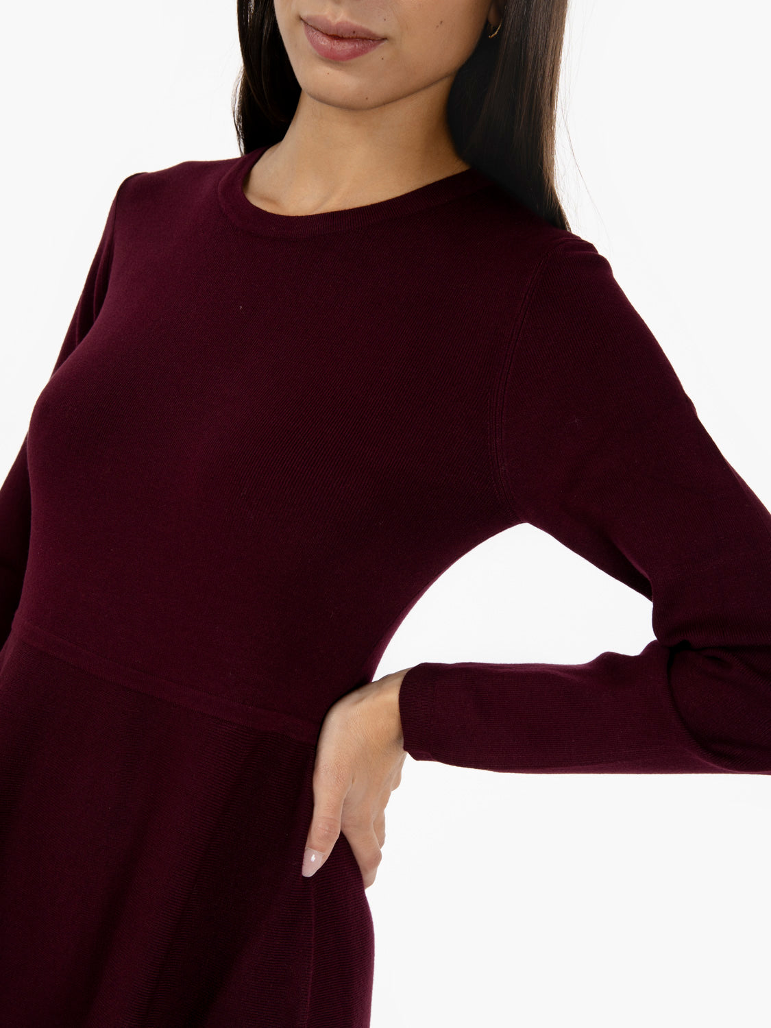 Long burgundy knitted dress